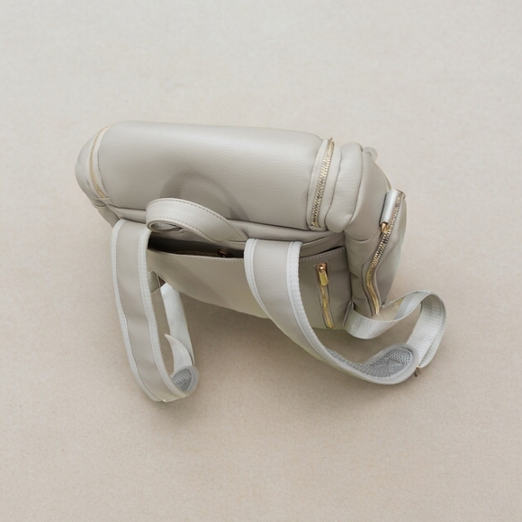 Diaper Bag Backpack Crossbody multi-compartments + Cardholder Wallet included - Picture 3 of 5